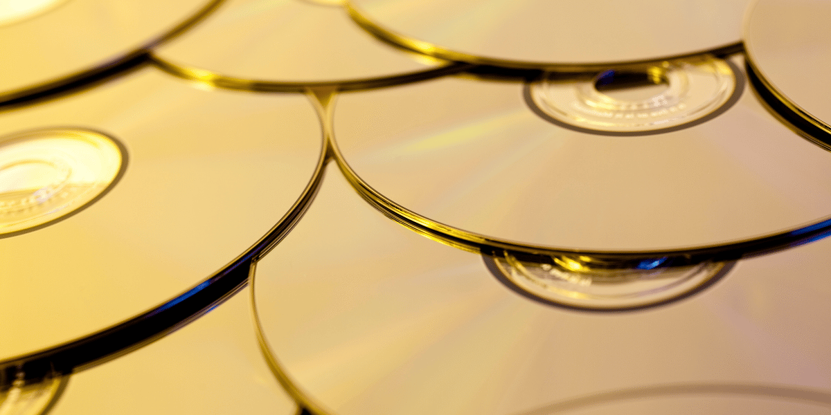 Mehrere DVDs aufeinander